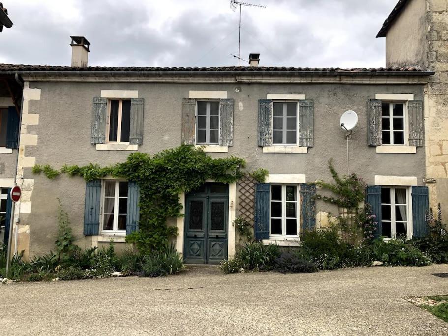Maison Verdeau Yviers Exteriör bild